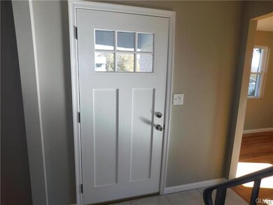 7220 Woody Knoll Dr, Slatington, PA 18080 - photo 2