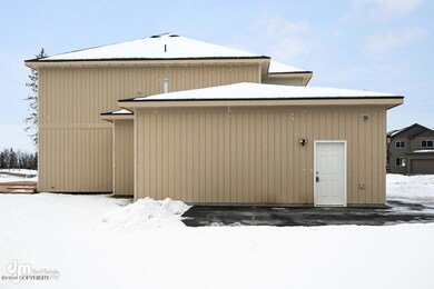Exterior Back_ELK00079-SMALL