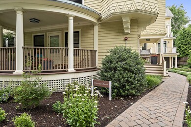 70 Sewall Ave unit 1, Brookline, MA 02446 - photo 3