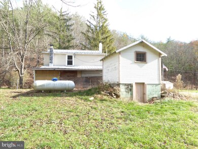 913 Horn Camp Rd, Rio, WV 26755 - photo 3