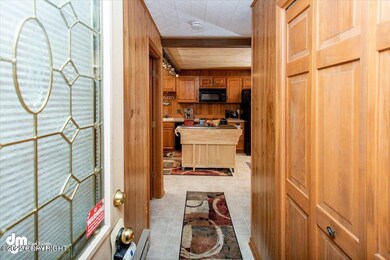 04-Front Entry_DMD_8440