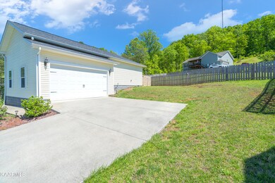 412 Cedar Creek Circle-34