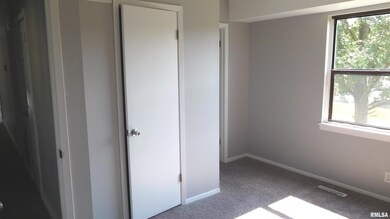 2625 W 55th St, Davenport, IA 52806 - photo 6