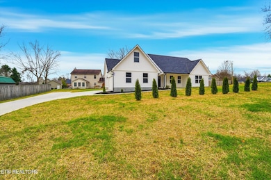 331 Granville Conner Rd, Powell, TN 37849 - photo 3