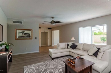 004-Staged_Living_Room-1858241-large
