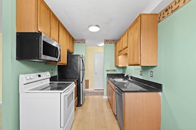 520 Ridgewood Ave unit 4, Minneapolis, MN 55403 - photo 7