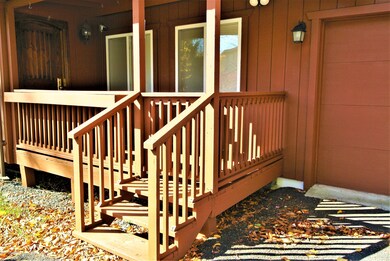 7252 Long Pine Dr, Tobyhanna, PA 18466 - photo 3