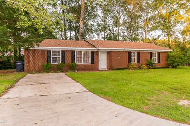 204 Chatham Ct, Jacksonville, NC 28540 - photo 2