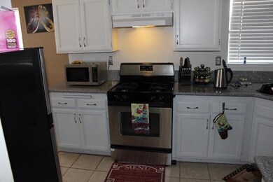 3481 Citrine Ln, Rosamond, CA 93560 - photo 5