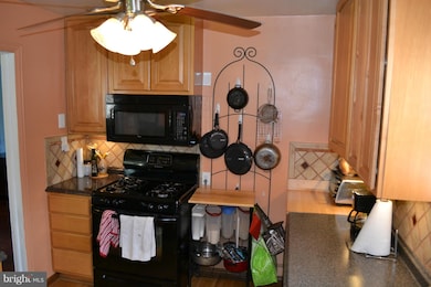 2702 Hawthorne Terrace, Hyattsville, MD 20785 - photo 5