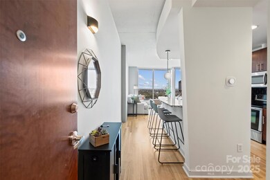 Avenue Condominiums unit 1506, Charlotte, NC 28202 - photo 4