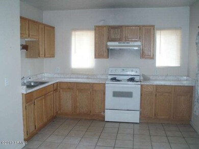 1344 E Pierce (8)
