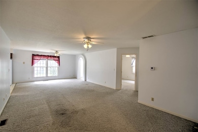 4545 Hayden Ct, Decatur, IL 62521 - photo 4