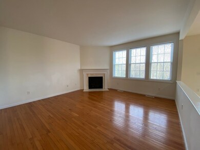 46 Tulip Cir unit 46, South Grafton, MA 01560 - photo 3