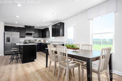 10213 Florentine Way, Charlotte, NC 28214 - photo 5