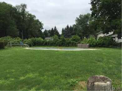 5038 Mill Rd, Emmaus, PA 18049 - photo 3