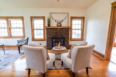 2315 Clay St, Cedar Falls, IA 50613 - photo 5