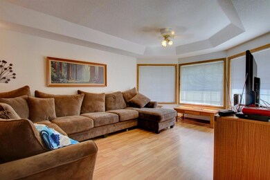 1527 Valley View Dr, Medford, OR 97504 - photo 4