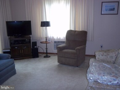 361 N Union St, Kennett Square, PA 19348 - photo 5