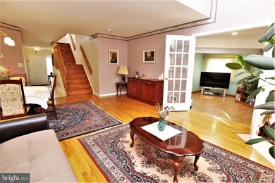 90 Kingsland Cir, Monmouth Junction, NJ 08852 - photo 2