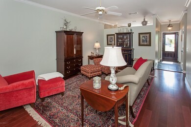 007_Living Area