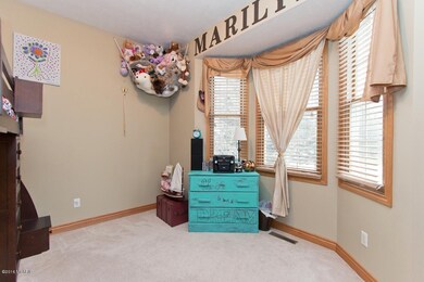 027 bedroom2 - IMG_4581