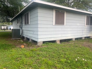 9117 Willow St, Houston, TX 77088 - photo 3