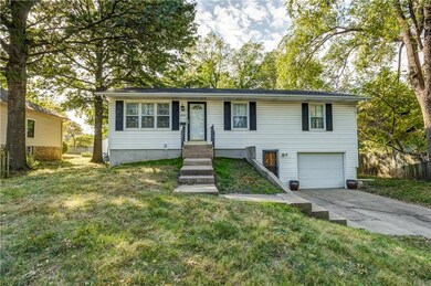 10805 W 57th Terrace, Shawnee, KS 66203 - photo 2