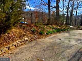 136 Cannon Hill Rd, Hedgesville, WV 25427 - photo 2