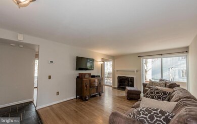 6013 Jamina Downs, Columbia, MD 21045 - photo 4