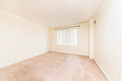Regatta Riverview Residences unit 1427, Cambridge, MA 02141 - photo 5