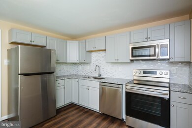 6412 L St, Capitol Heights, MD 20743 - photo 2