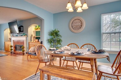 Dinning room off of the great room, also has hardw