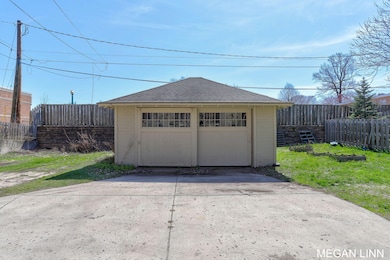 186 W 12th St, Holland, MI 49423 - photo 6