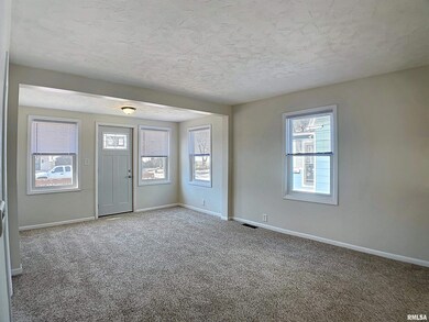 109 S Elmwood Ave, Davenport, IA 52802 - photo 7