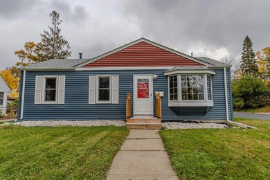 4655 Chatham Rd NE, Columbia Heights, MN 55421 - photo 2