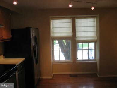 2557 Log Mill Ct unit 4, Crofton, MD 21114 - photo 3