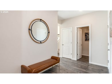 372 Greencrest St NE, Salem, OR 97301 - photo 3