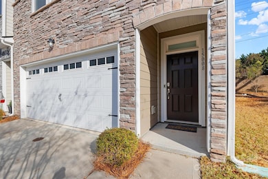15008 Holly Run Ln, Charlotte, NC 28277 - photo 2