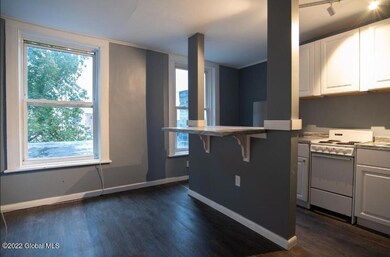 81 Columbia St, Albany, NY 12210 - photo 3