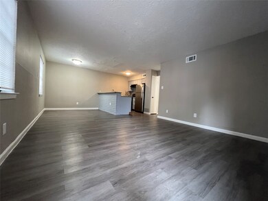 4503 Werner St unit 16, Houston, TX 77022 - photo 2