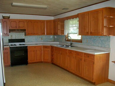 12332 W 200 N, Linton, IN 47441 - photo 6