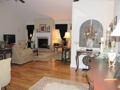 390 Frost Creek Dr, Crossville, TN 38571 - photo 4