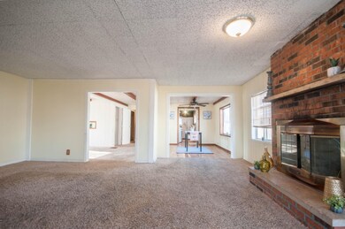 2 Entry-living-Diing-Kitchen