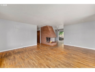 Living Room/Dining Room