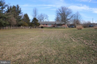 234 Twin Oaks Dr, Perkasie, PA 18944 - photo 5