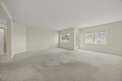 10-web-or-mls-912-main-st-209