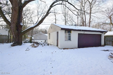 782 Frederick Blvd, Akron, OH 44320 - photo 3