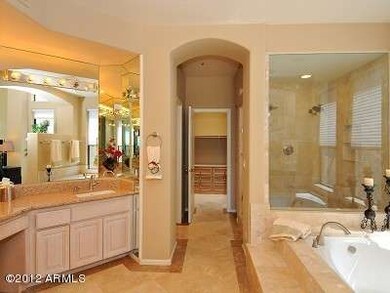 MASTER BATH ROOM-2