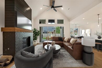 VirtualStaging10521LakePalmettoFamily1After
